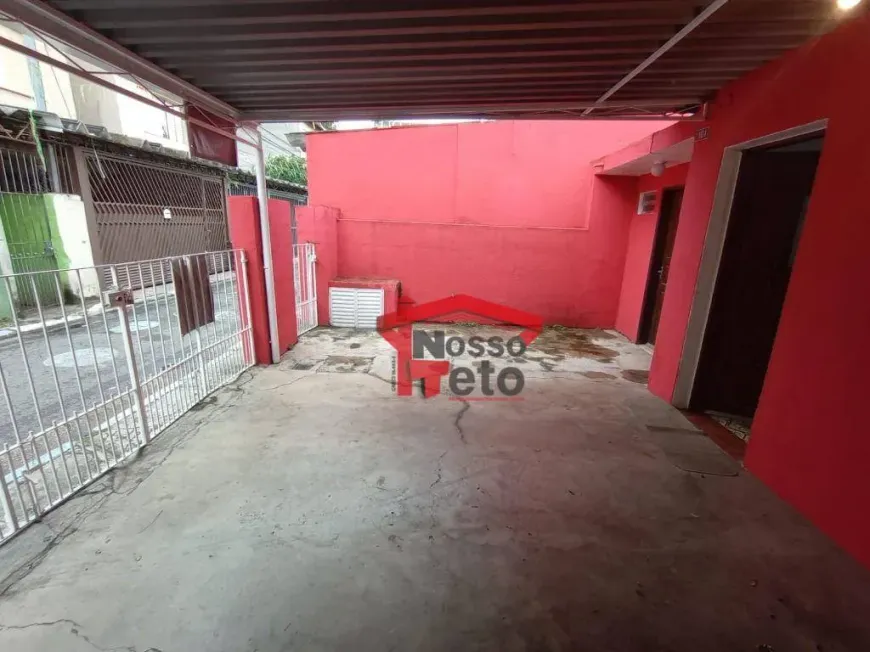 Foto do imóvel - Casa à venda com 2 quartos, 1 banheiro, 2 vagas na garagem, quintal e aceita animais em