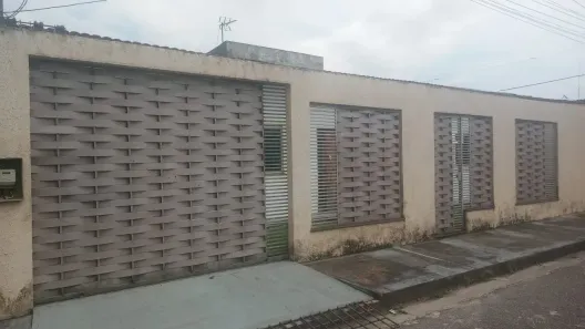 Casa com 3 Quartos à venda, 380m² no Coqueiro, Belém