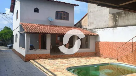 Casa com 4 Quartos à venda, 150m² no Centro, Itaboraí