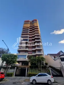 Apartamento com 4 Quartos para alugar, 332m² no Centro, Poços de Caldas