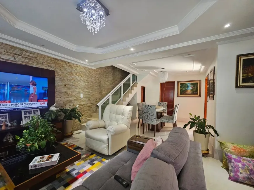 Foto do imóvel - Casa de condomínio para alugar com 288 m², 3 quartos, 4 banheiros, 1 vaga