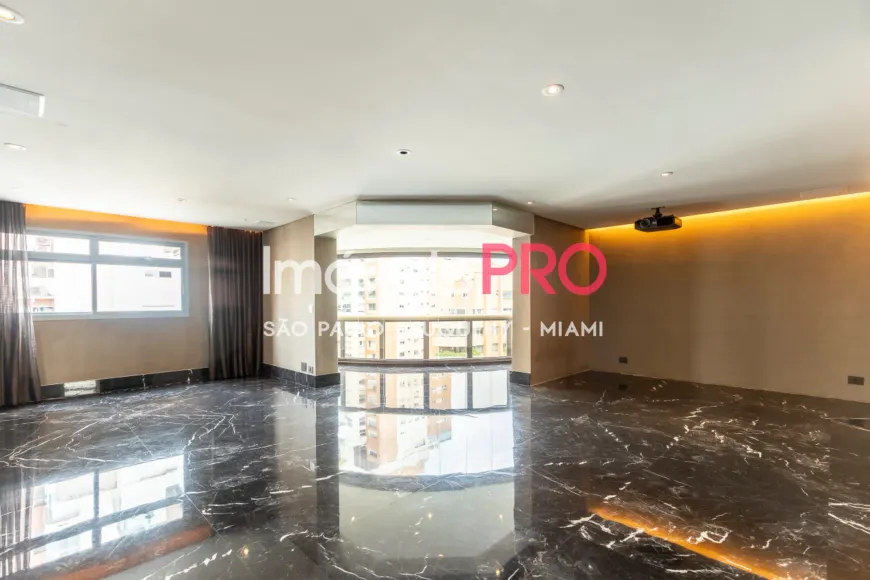 Foto do imóvel - Apartamento para comprar com 227 m², 2 quartos, 5 banheiros, 4 vagas