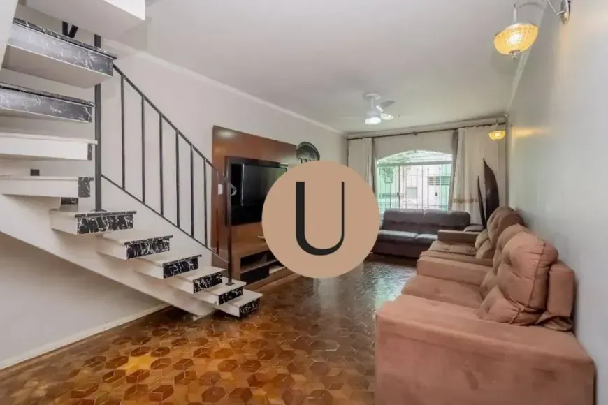 Foto do imóvel - Casa à venda com 3 quartos, 1 suíte, 166 m², 3 banheiros e 2 vagas na garagem em