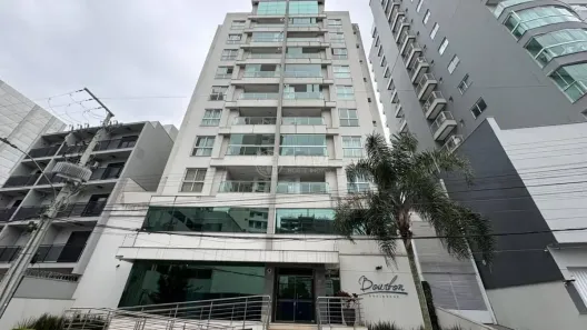 Apartamento com 2 Quartos para alugar, 68m² no Centro, Itajaí