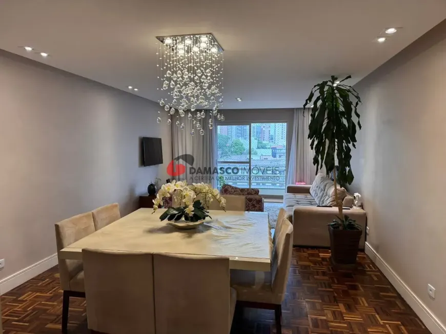 Foto do imóvel - Apartamento à venda com 3 quartos, 2 a 4 banheiros, de 125 a 127 m² e 1 a 2 vagas próximo à.