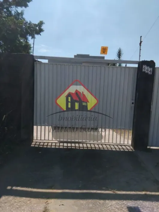 Foto do imóvel - Casa para alugar com 3 quartos, 1 banheiro e 2 vagas na garagem em