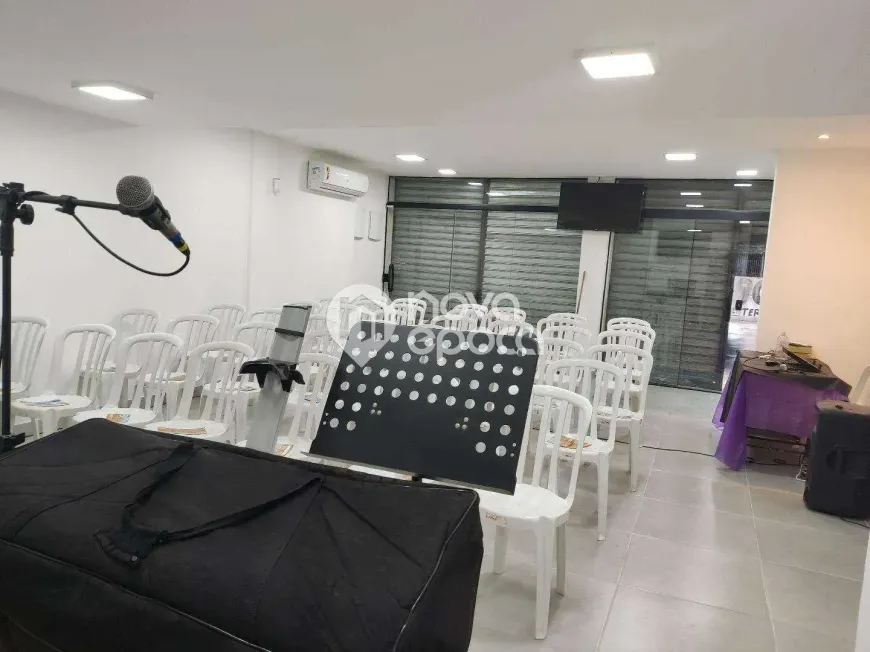 Foto do imóvel - Ponto comercial/Loja/Box à venda com 2 banheiros, 82 m² e cozinha, perto da Estação Praça Da.