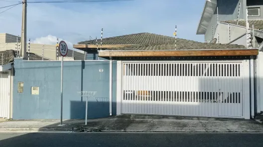 Casa com 3 Quartos à venda, 160m² no Loteamento Villa Branca, Jacareí