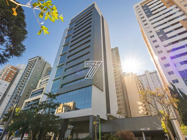 FLAT (com quarto separado) mobiliado e decorado, andar alto, face oeste, Batel, com 36m² privativos! - foto 36