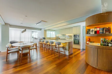 Apartamento com 3 Quartos à venda, 181m² no Mossunguê, Curitiba