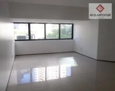 Apartamento com 3 Quartos à venda, 193m² no Meireles, Fortaleza