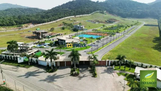 Terreno / Lote / Condomínio à venda, 341m² no Centro, Camboriú
