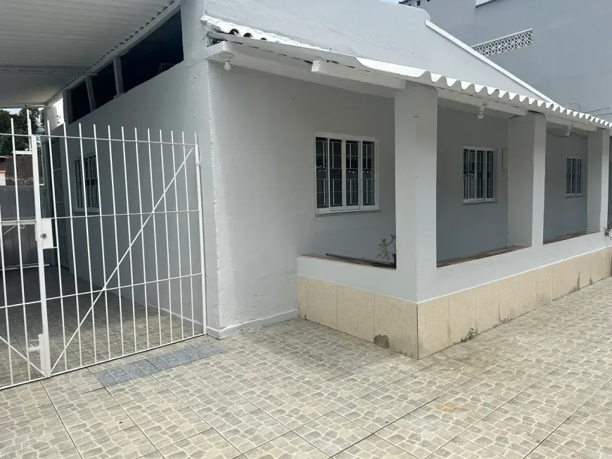 Foto do imóvel - Casa para alugar com 70 m², 3 quartos, 1 banheiro, 2 vagas
