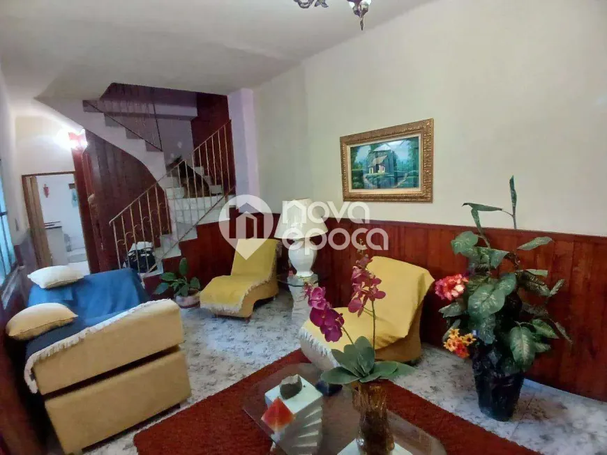 Foto do imóvel - Casa de Vila à venda com 2 quartos, 1 suíte, 54 m² e 3 banheiros, próximo à Estação Pilares em