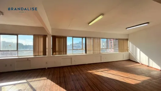 Conjunto Comercial / Sala para alugar, 99m² no Centro, Canoas