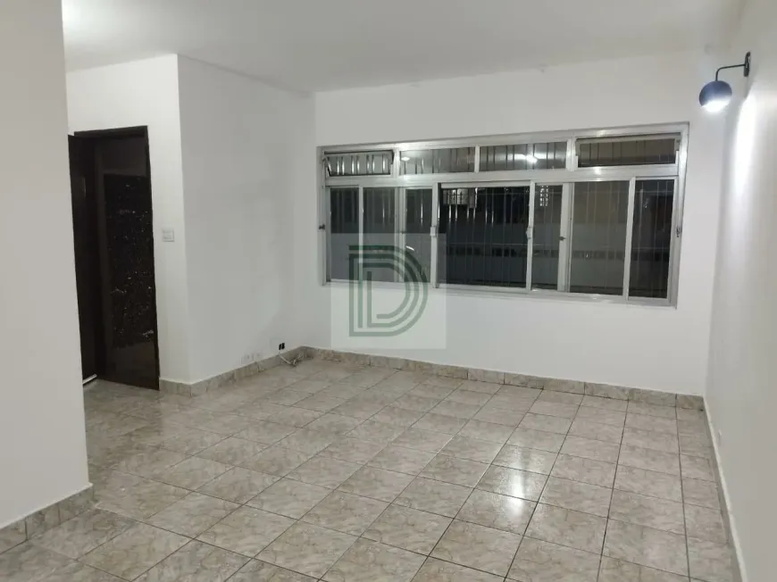 Foto do imóvel - Sobrado à venda com 3 quartos, 1 suíte, 3 banheiros, 141 m² e 2 vagas próximo ao Metrô.