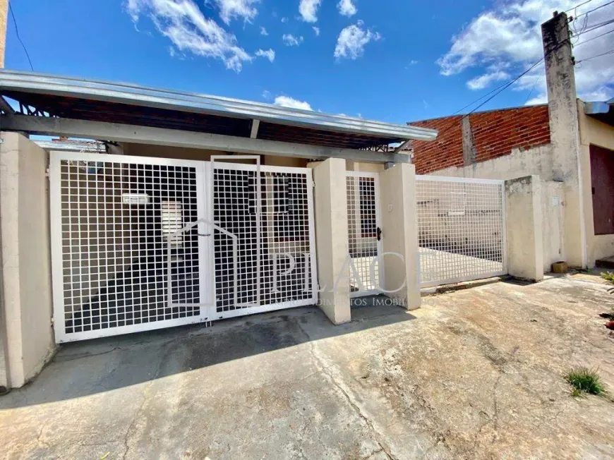 Foto do imóvel - Casa para alugar com 3 quartos, aceita animais, 1 banheiro, 110 m² e 2 vagas na garagem em