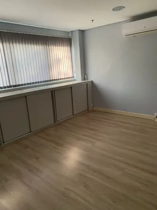 Foto do imóvel - Sala/Conjunto para comprar com 31 m², 1 banheiro, 1 vaga