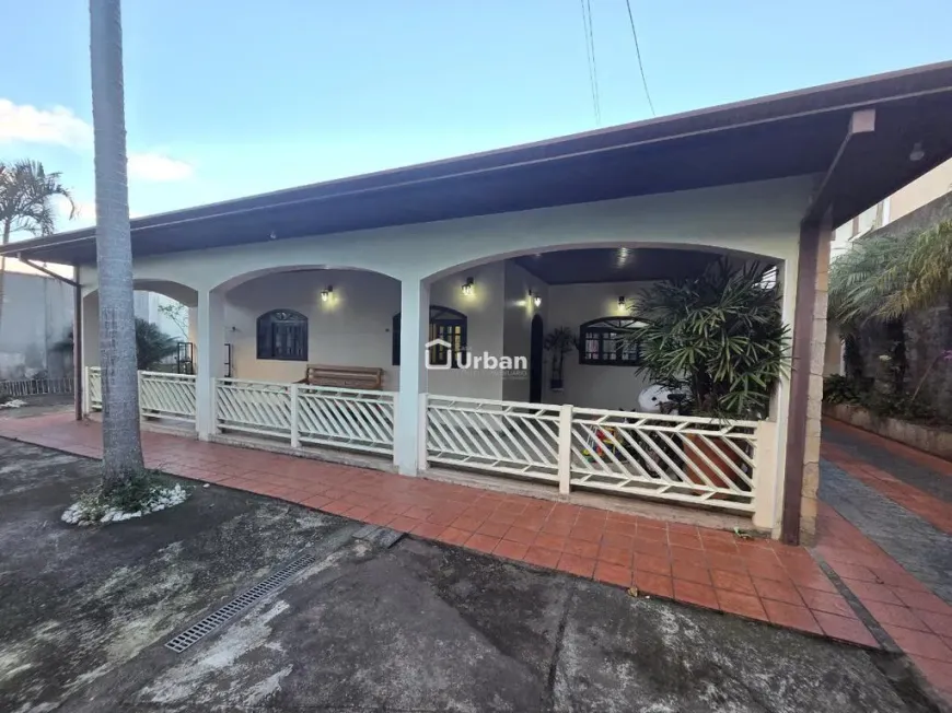 Foto do imóvel - Casa para alugar com 4 quartos, 3 suítes, 337 m², 3 banheiros e 3 vagas em