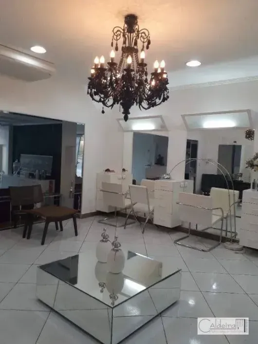 Foto do imóvel - Imóvel comercial para alugar com 300 m², 3 banheiros e 2 vagas na garagem em