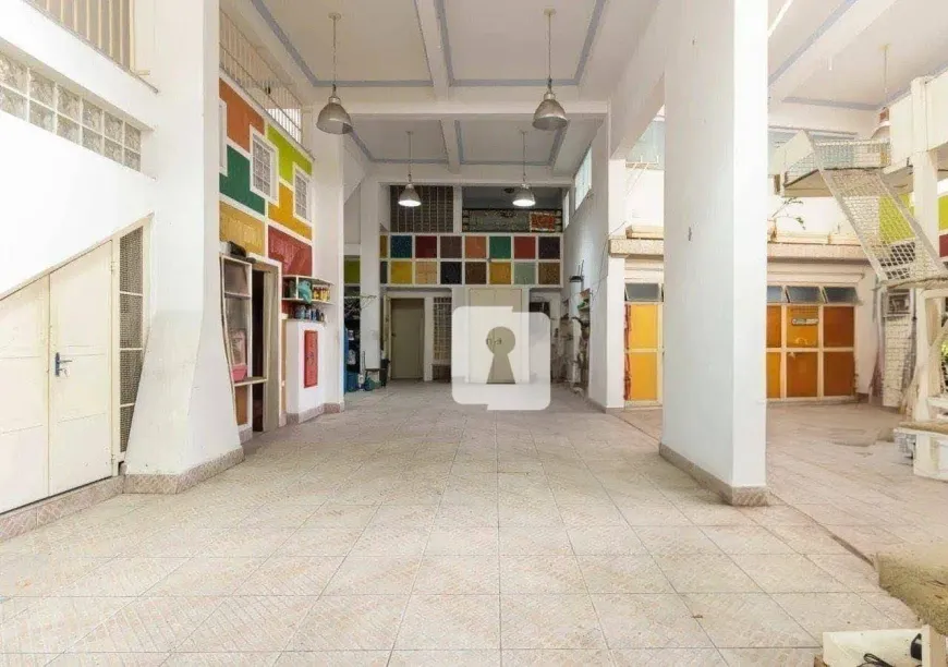 Foto do imóvel - Prédio/Edificio inteiro para alugar com 672 m², 8 banheiros e 6 vagas na garagem em