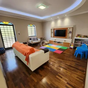 Casa com 3 Quartos à venda, 230m² no Cambuí, Campinas