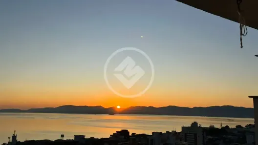 Apartamento com 2 Quartos à venda, 129m² no Barreiros, São José