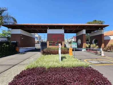 Terreno / Lote / Condomínio à venda, 128m² no Pinheirinho, Curitiba