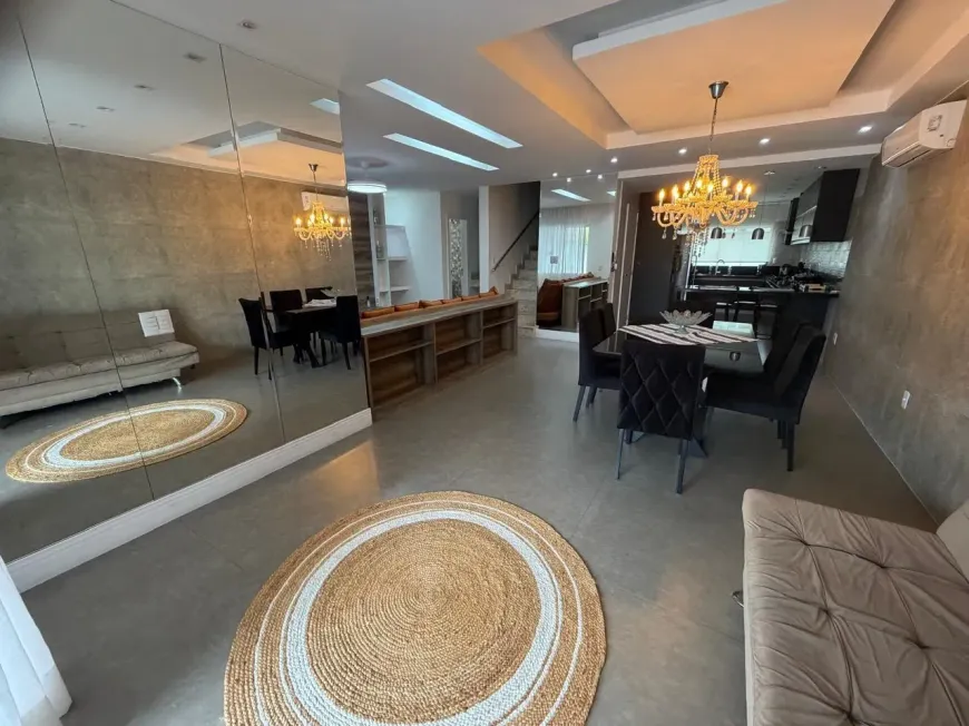 Foto do imóvel - Apartamento mobiliado para alugar com 5 quartos, sendo 5 suítes, 7 banheiros, 320 m², 2 vagas.