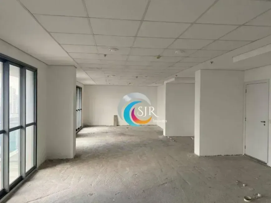 Foto do imóvel - Sala/Conjunto/Escritório para alugar com 200 m², 8 banheiros, ar-condicionado e aceita animais.