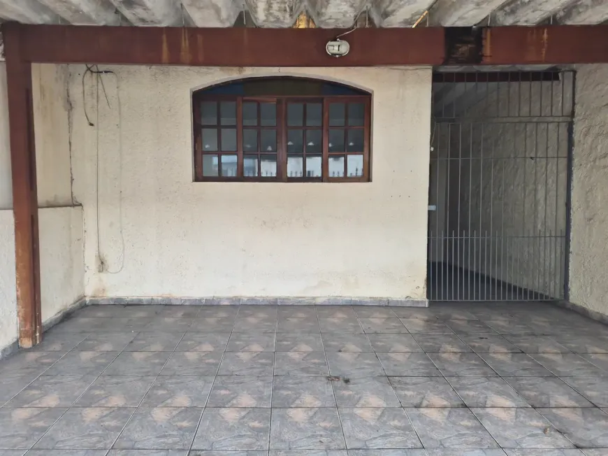 Foto do imóvel - Sobrado à venda com 2 quartos, 2 banheiros, 110 m² e 2 vagas na garagem em