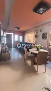 Casa com 3 Quartos à venda, 240m² no Jardim Patrícia, Uberlândia