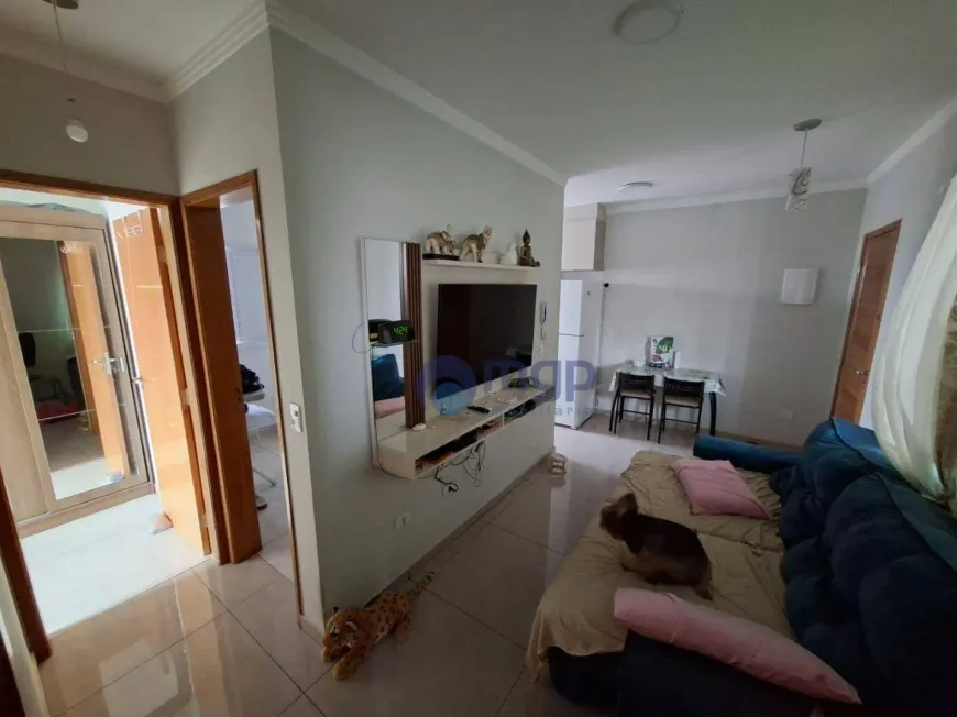 Foto do imóvel - Apartamento para alugar com 2 quartos, 1 banheiro e varanda, condomínio com piscina em