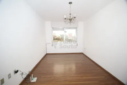 Apartamento com 2 Quartos para alugar, 67m² no Centro, Pelotas
