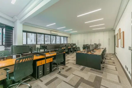 Conjunto Comercial / Sala à venda, 205m² no Centro, Curitiba