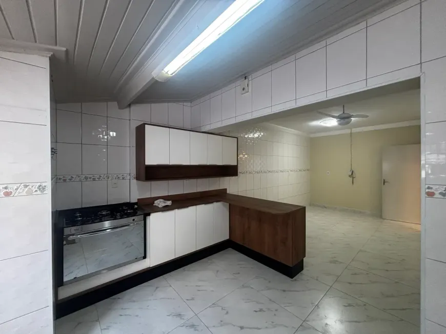 Foto do imóvel - Térrea para alugar com 120 m², 2 quartos, 3 banheiros, 2 vagas