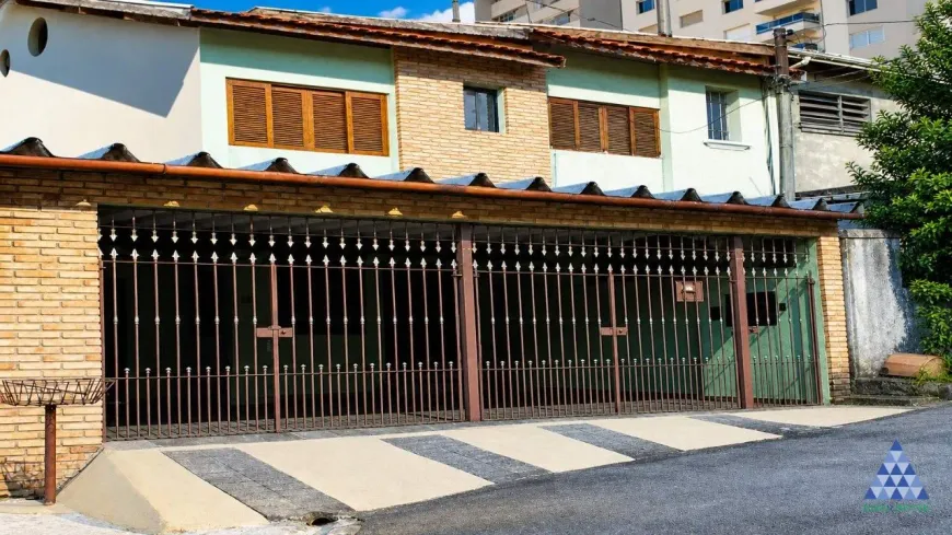 Foto do imóvel - Sobrado para alugar com 200 m², 4 quartos, 3 banheiros, 2 vagas