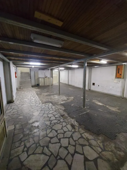 Foto do imóvel - Ponto comercial/Loja/Box para alugar com 168 m², 2 banheiros
