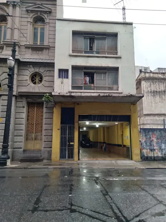 Foto do imóvel - Sobrado para alugar com 6 quartos, 2 banheiros e 285 m² próximo ao Metrô Anhangabaú em