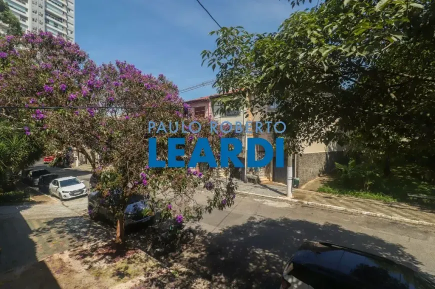 Foto do imóvel - Sobrado à venda com 3 quartos, 3 suítes, 3 banheiros e 3 vagas na garagem em