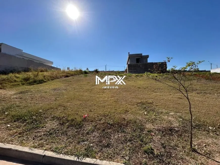 Foto do imóvel - Terreno residencial à venda de 395 m² em condomínio fechado com piscina em