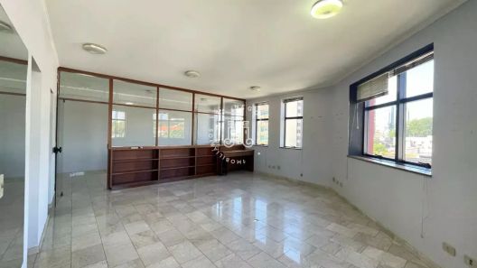 Loja / Salão / Ponto Comercial à venda, 60m² no Anhangabaú, Jundiaí