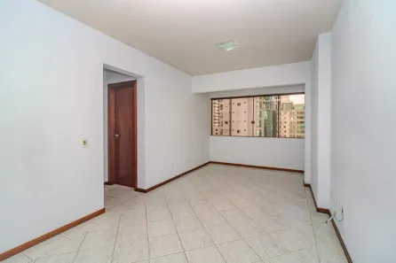Apartamento com 2 Quartos à venda, 75m² no Centro, Balneário Camboriú