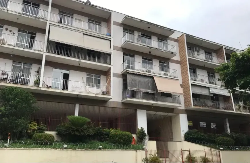 Foto do imóvel - Apartamento para alugar com 3 quartos, 2 banheiros, 1 vaga na garagem e condomínio com elevador.