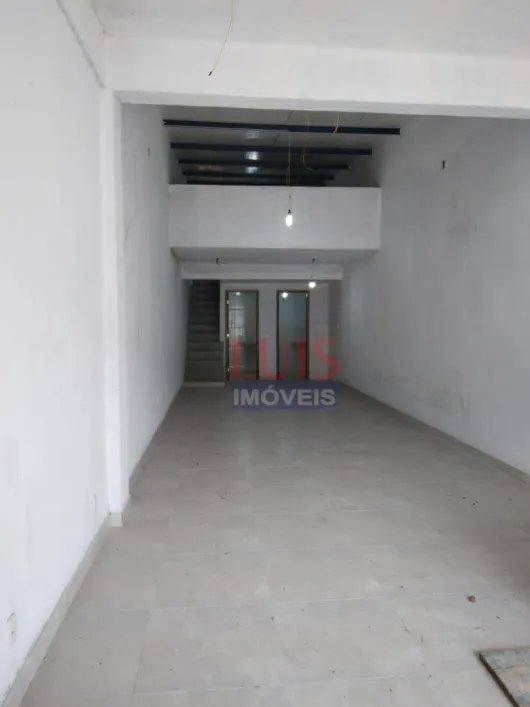 Foto do imóvel - Ponto comercial/Loja/Box para alugar com 2 banheiros, 4 vagas na garagem e 80 m² em