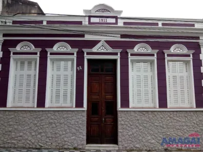 Casa Comercial à venda, 183m² no Centro, Jacareí