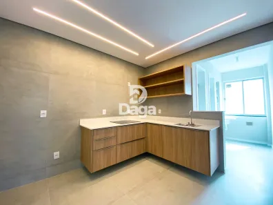 Apartamento com 2 Quartos à venda, 76m² no Centro, Florianópolis