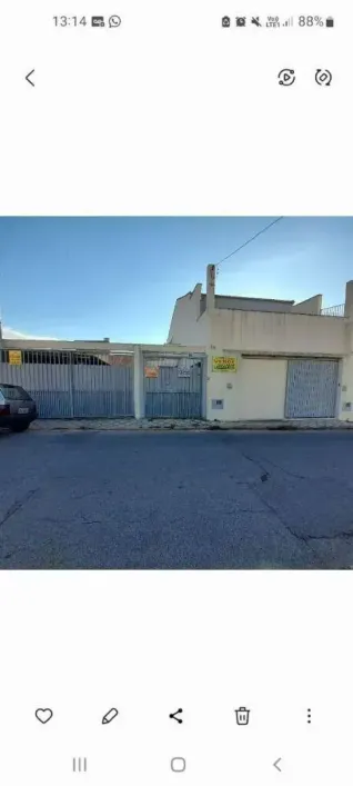 Foto do imóvel - Sobrado à venda com 3 quartos, 1 suíte, 2 banheiros, 3 vagas na garagem e aceita animais em