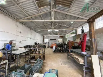 Galpão / Depósito / Armazém à venda, 307m² no Padre Eustáquio, Belo Horizonte