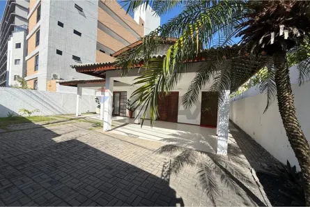 Casa com 5 Quartos para alugar, 350m² no Centro, Cabedelo